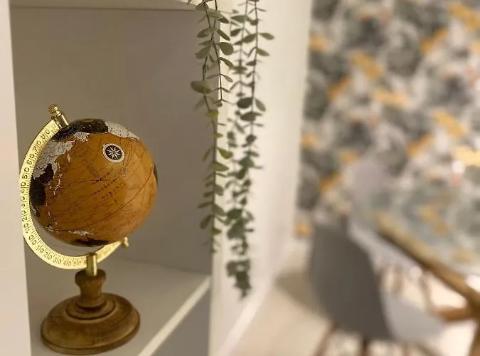 Garden Hill Apartment